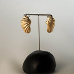 Lombok earrings in gold – smelt