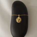 Moon Landing necklace in gold – smelt