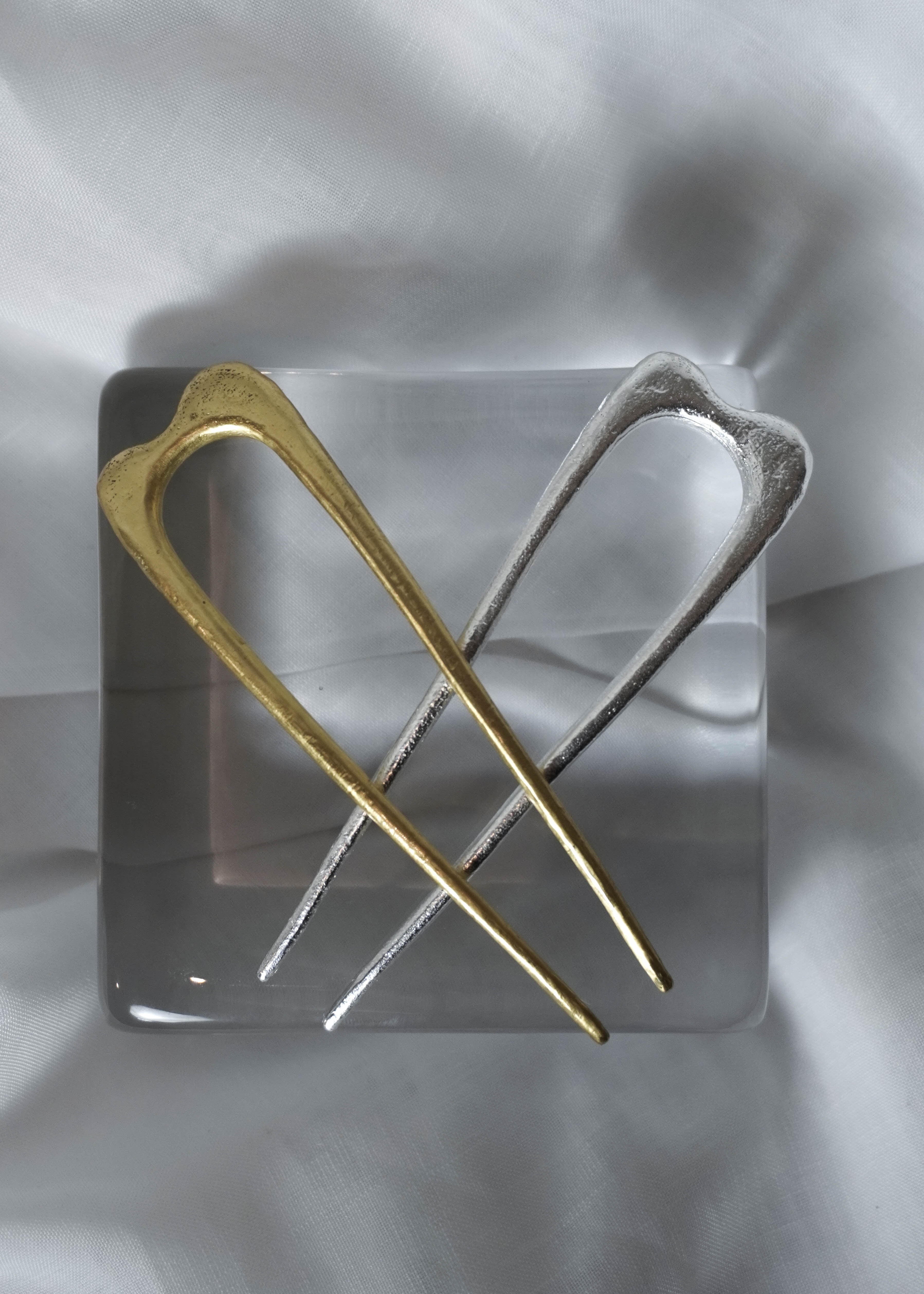 Pardon My French / French Twist hairpin – smelt