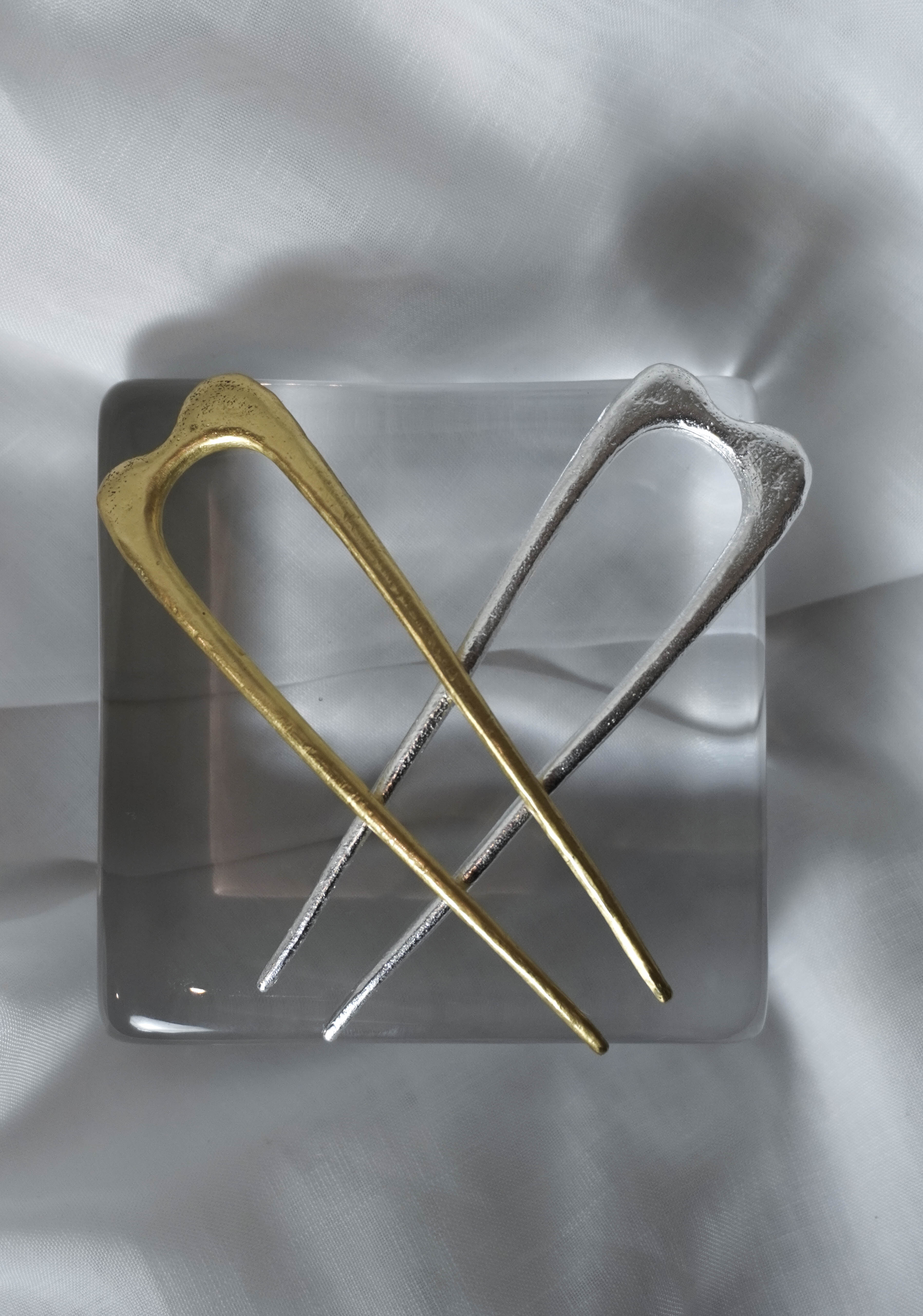 Pardon My French / French Twist hairpin – smelt