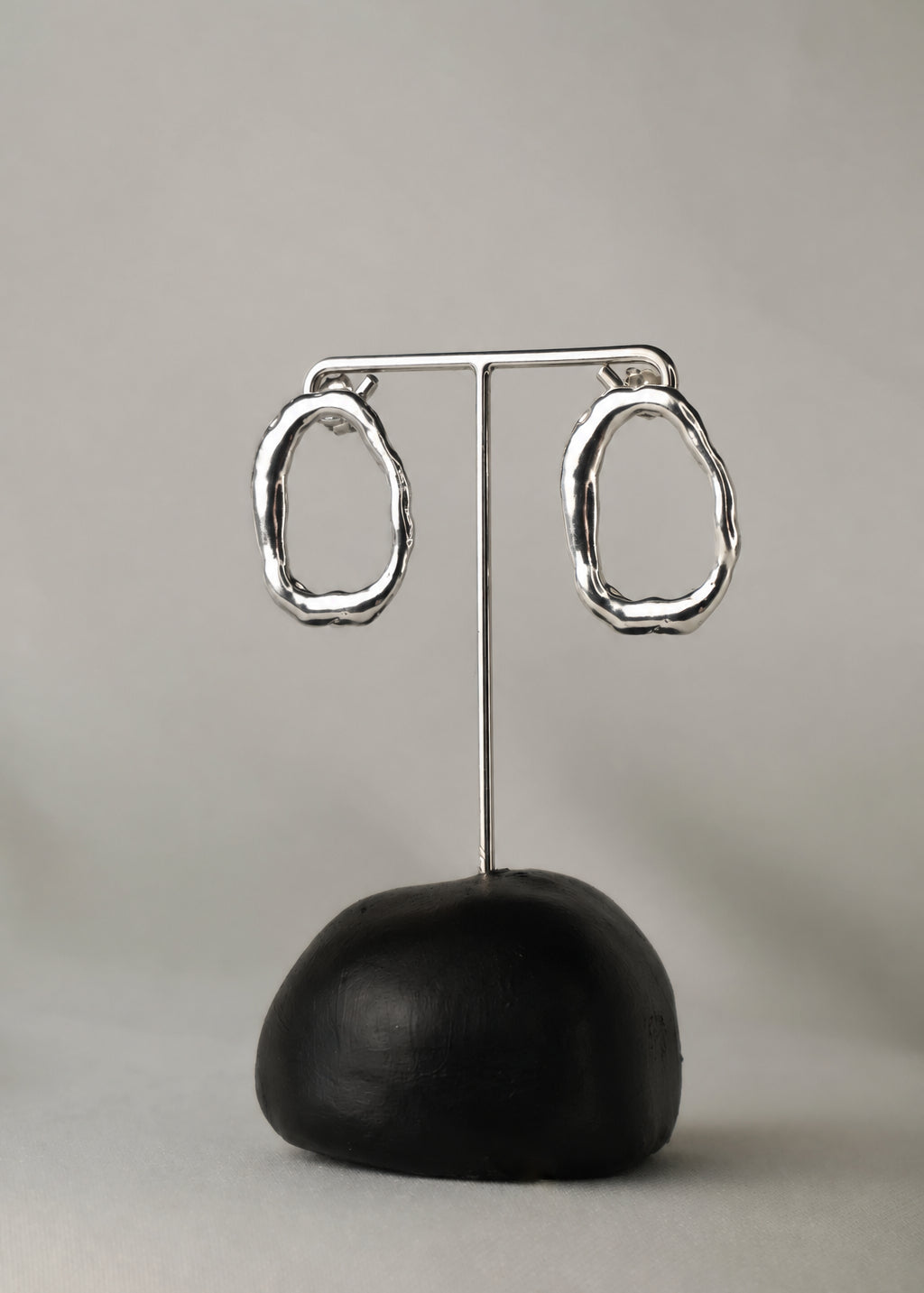 Ensō earrings in silver – smelt
