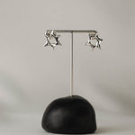 Howdy earrings in silver – smelt