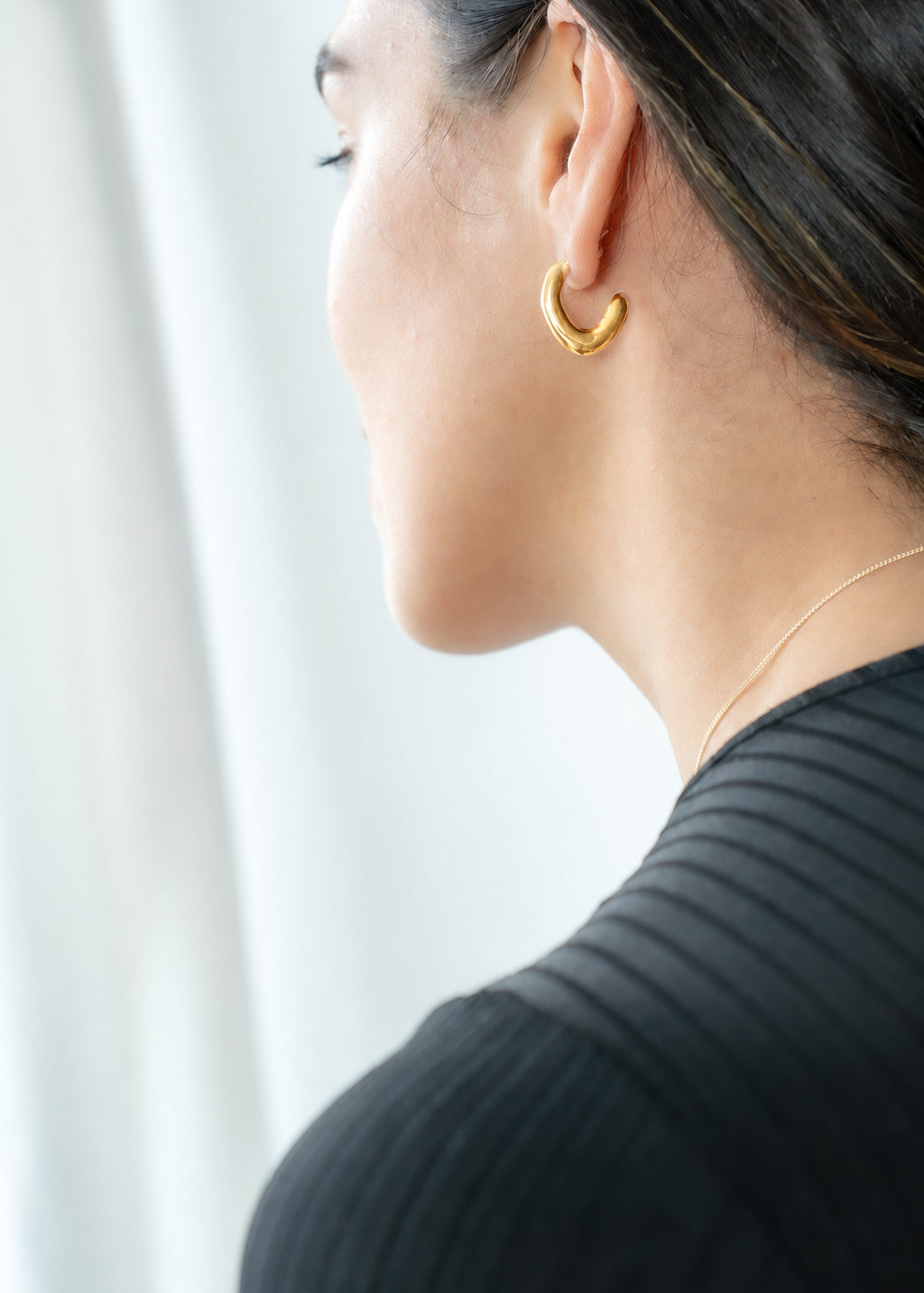 Mellow Hoops earrings in gold – smelt