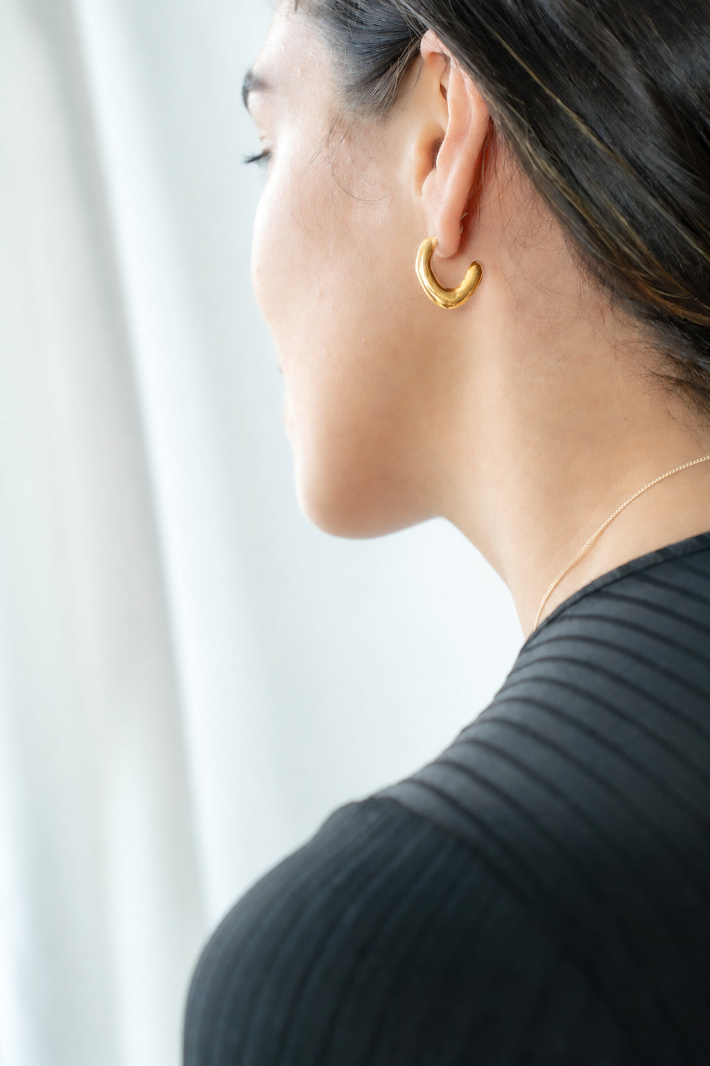 Mellow Hoops earrings in gold – smelt